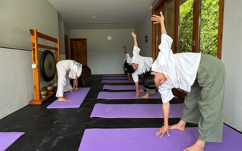 yoga session at bhutan spirit sanctuary
