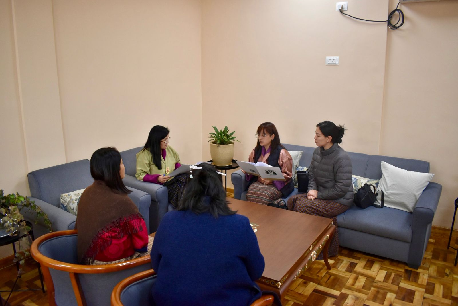 druk asia soul trips ydf signs mou for trees planting1